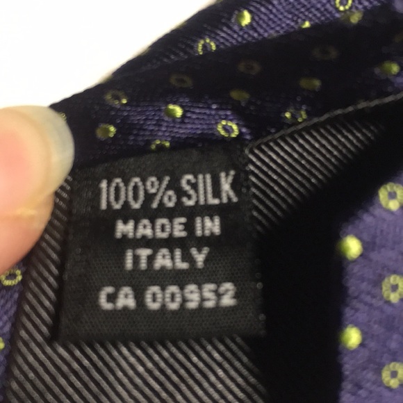 J.P. Telford- Blue with small yellow circles and dots. Italian 100% silk NWT - Picture 8 of 10